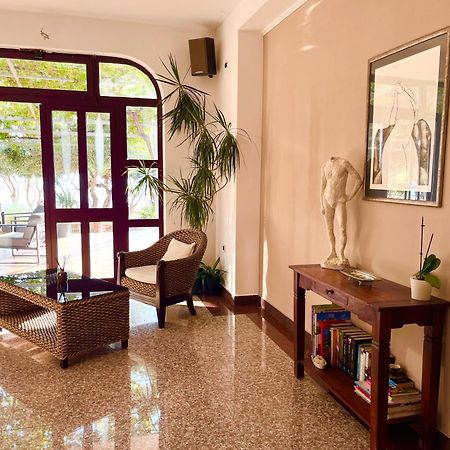 Apartments Gabriela ドラスニセ エクステリア 写真